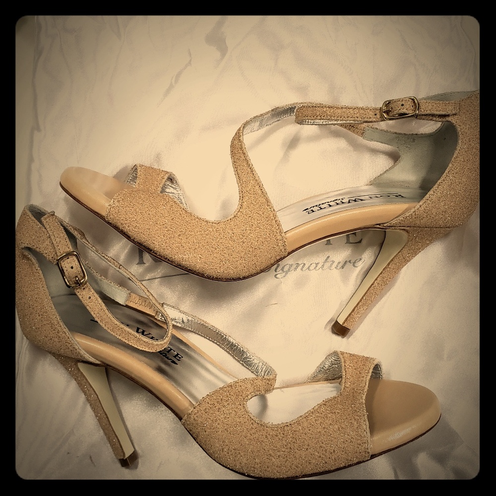 Ron White Signature Tan Sparkle Sandals